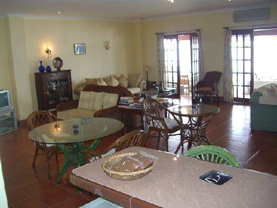 Las Flores Beachside Hotel Catmon Экстерьер фото